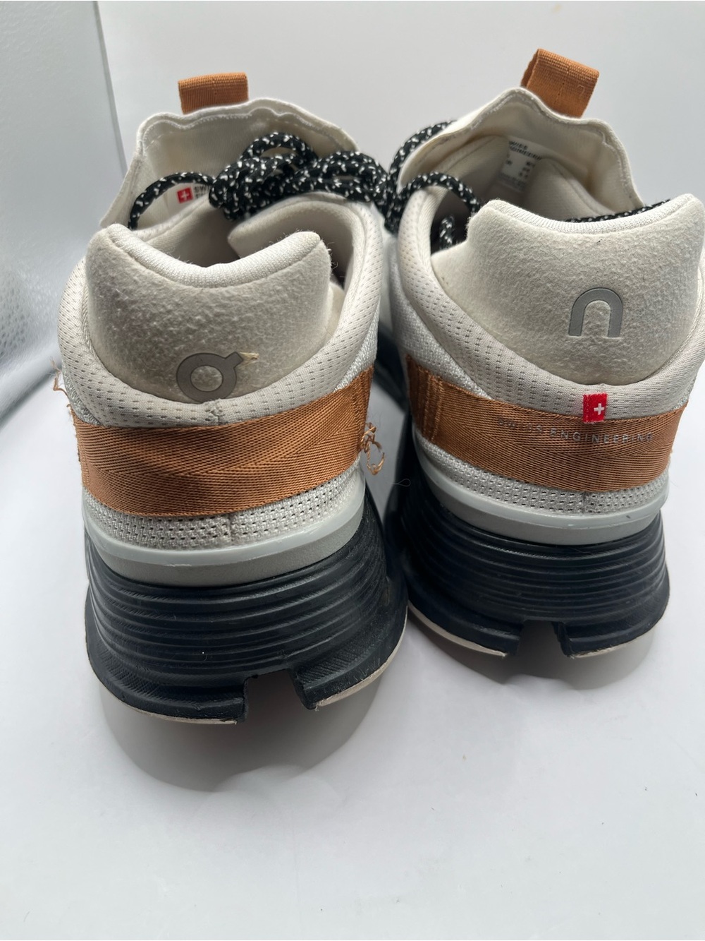 On cloud Men's 10 Cloudnova Lightweight Sneakers in White and Brown - Picture 4 of 6